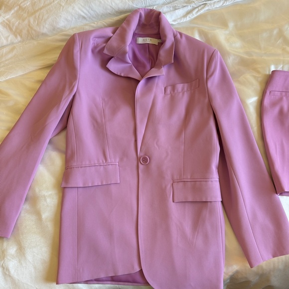 NWOT Laudine pink Blazer & matching mini skirt set - Picture 2 of 8